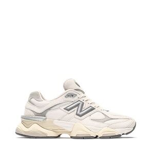 New Balance 9060 Athletic Shoe - Sea Salt / Concrete NWT